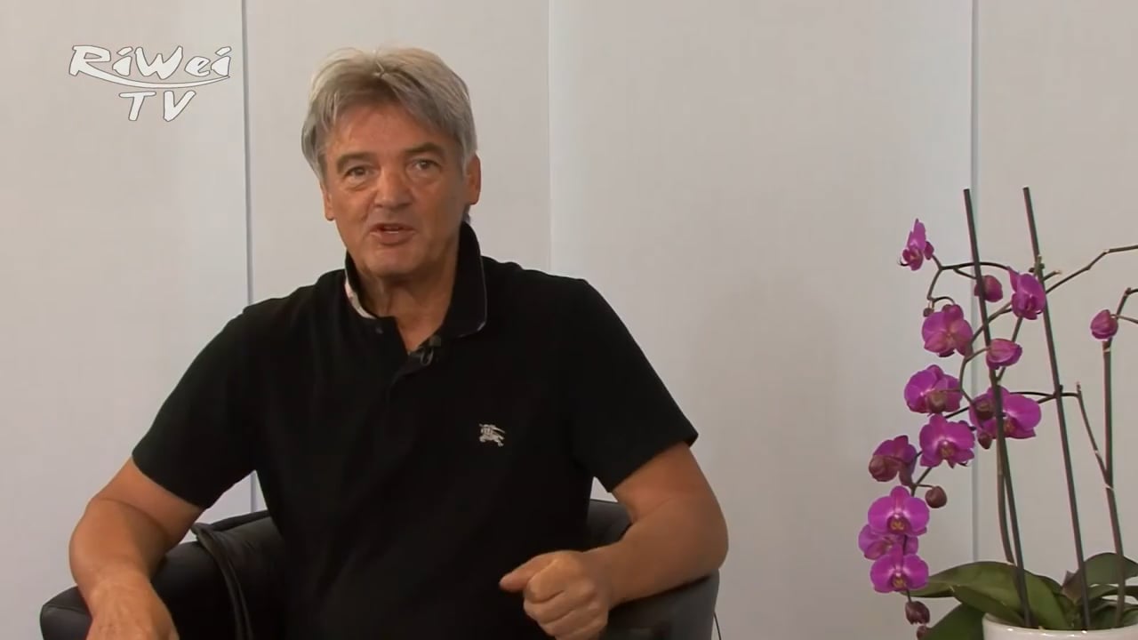 Das 34 Kräuter-Öl - Richard Weigerstorfer